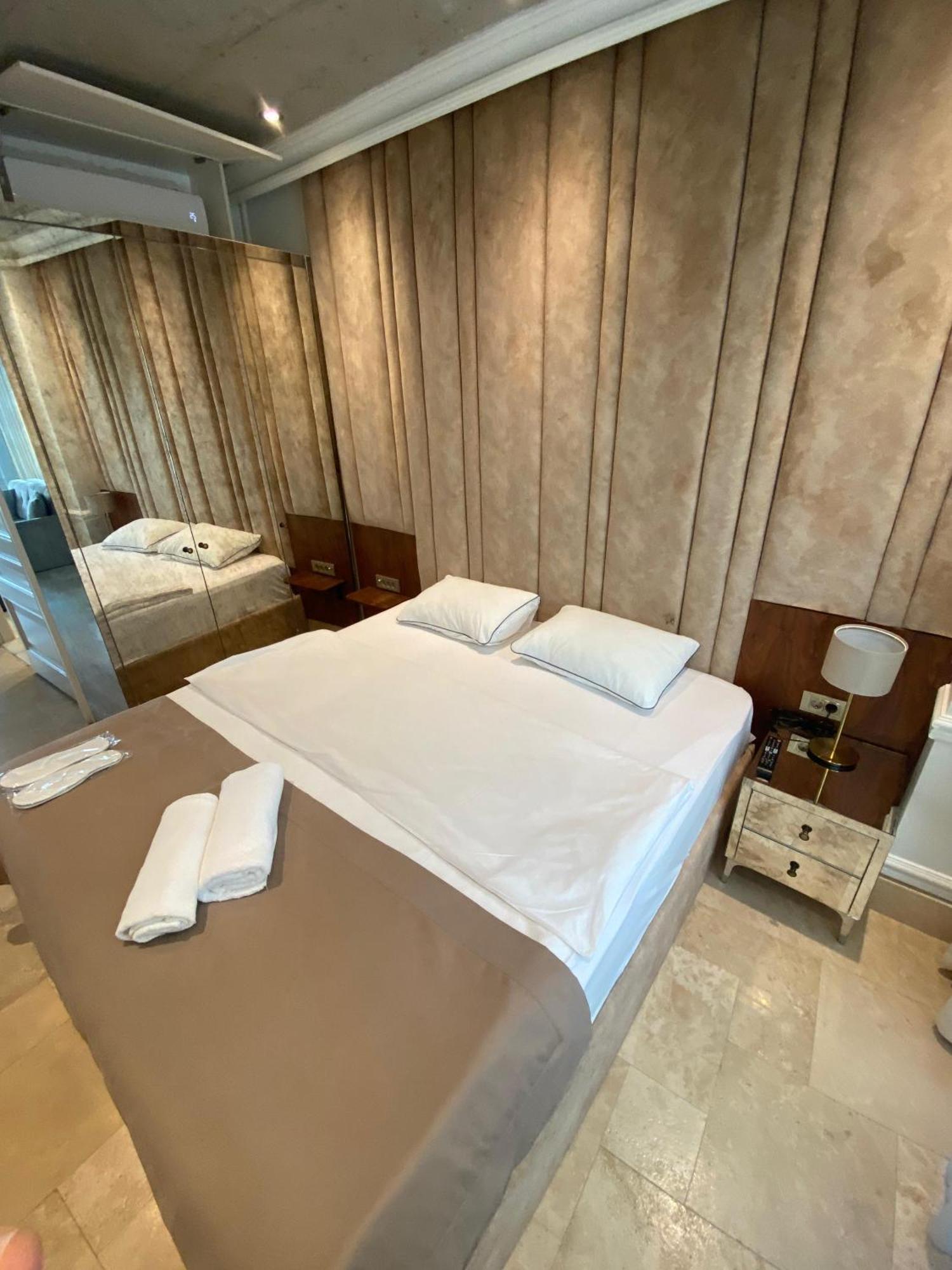 Ab Residences -Cihangir Luxury Antique Apartment Istanbul Exterior photo